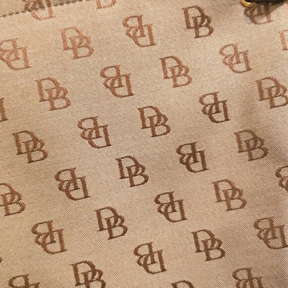 Dooney & Bourke Vintage Anniversary Signature Medium Tote & Pouch - Picture 6 of 12